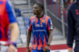 05 FCB Thierno Barry vor Absprung